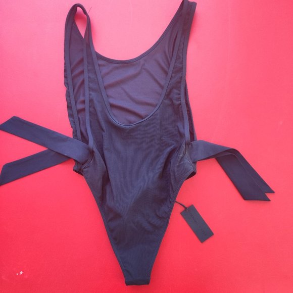 Kendall & Kylie swim wear one piece black women's size XS NWT - Picture 3 of 6